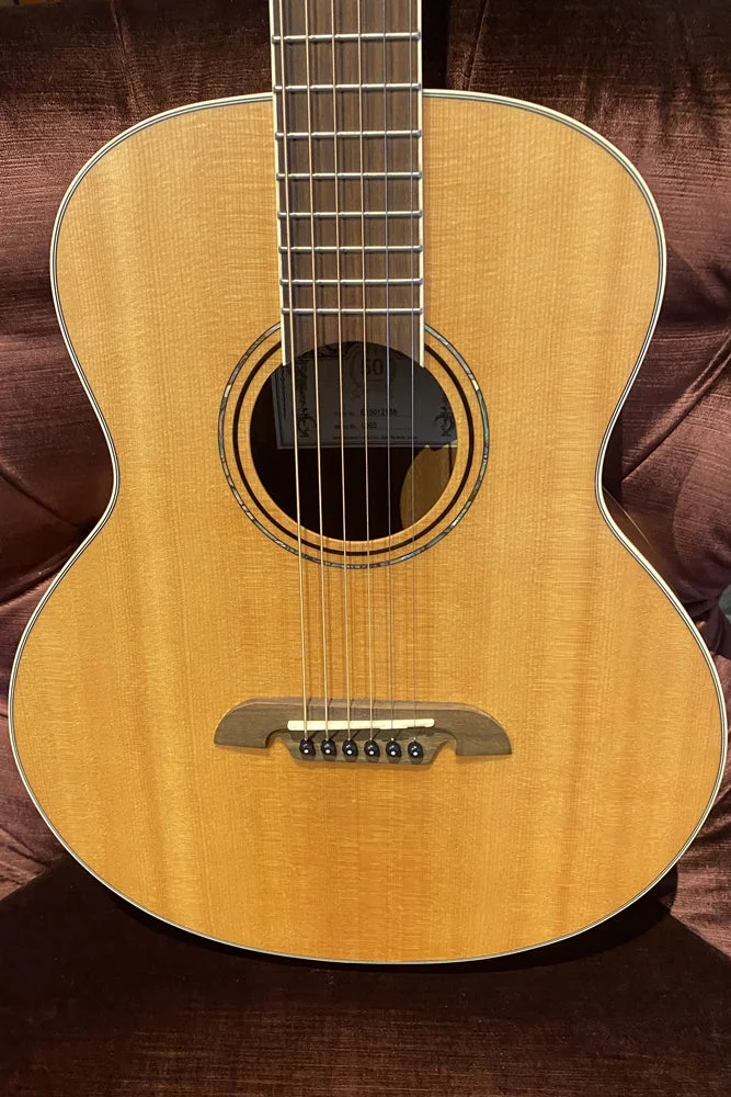 Alvarez LJ60 (Pre-Owned) w/bag