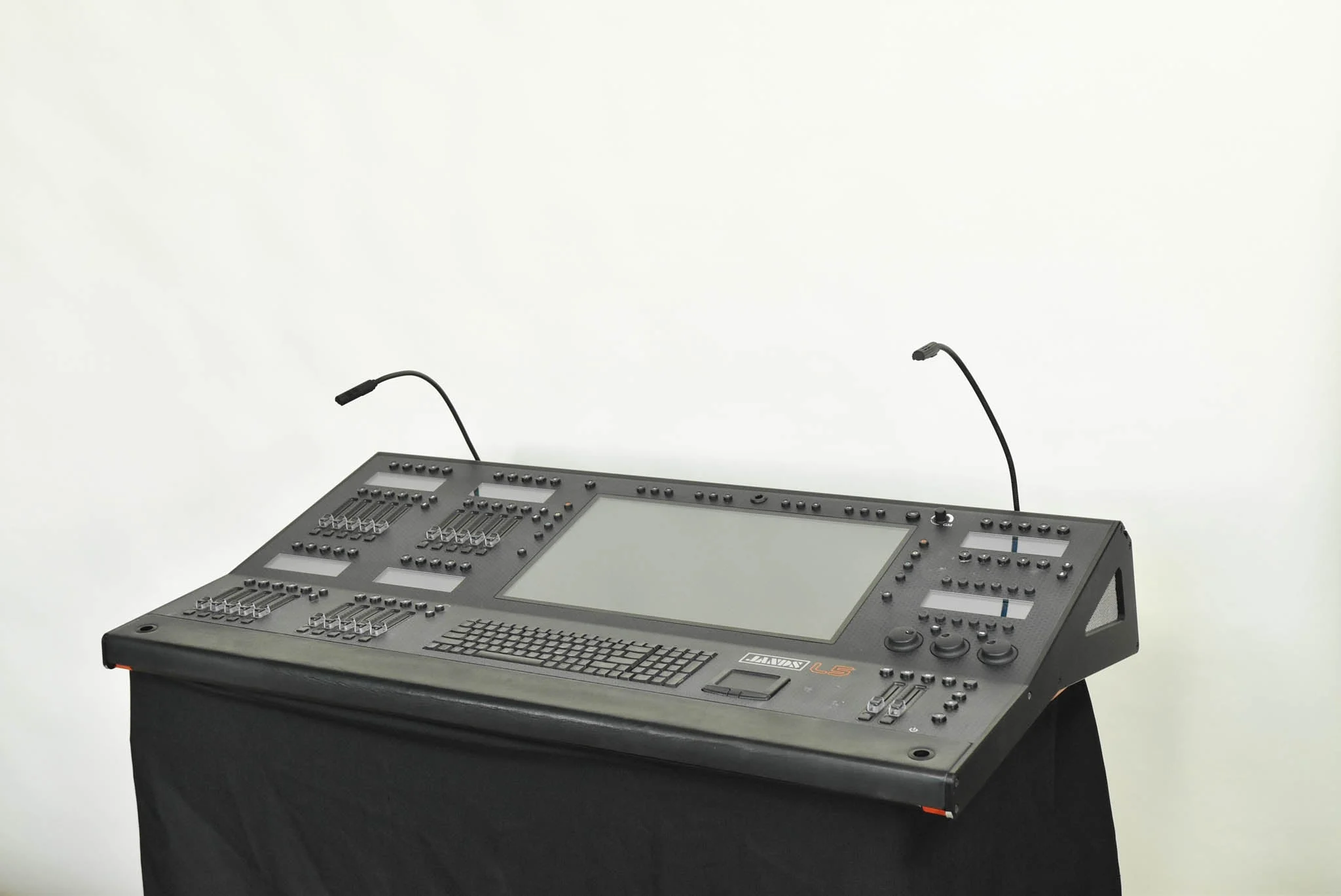 Jands Vista L5 Lighting Control Console