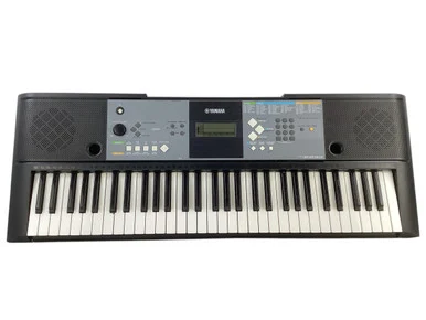 Used Yamaha E233 KEYBOARD W/ AC
