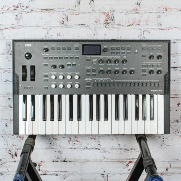 Korg - Wavestate - 37 Key Wave Sequencing Synthesizer - No Power Supply - x3239 - USED