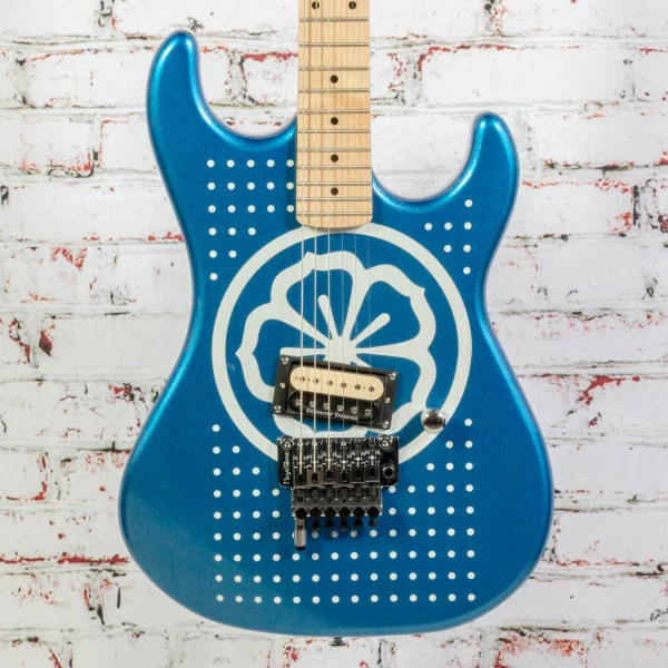 Kramer "White Lotus" Baretta Candy Blue (EVH D-Tuna; Reverse Headstock; Incl. Premium Soft Case)