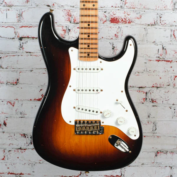 Fender - Limited Edition 70th Anniversary 1954 Stratocaster - Journeyman Relic - Electric Guitar w/ 1-Piece Quartersawn Maple Neck Fingerboard - Wide-Fade 2-Color Sunburst - w/ Deluxe Hardshell Case - x4959