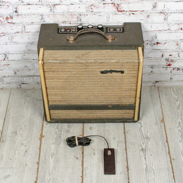 Univox - Orpheum MIJ Guitar Tube Combo Amp - x7981 - VINTAGE