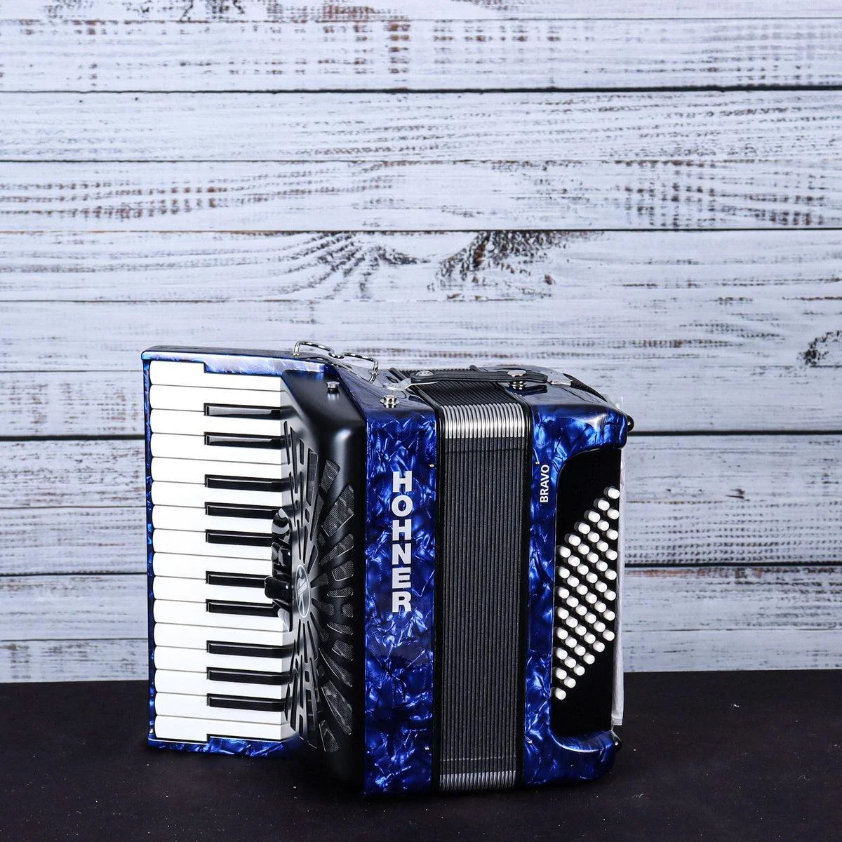 *DEMO* Hohner BRAVO II 48 Accordion | Blue