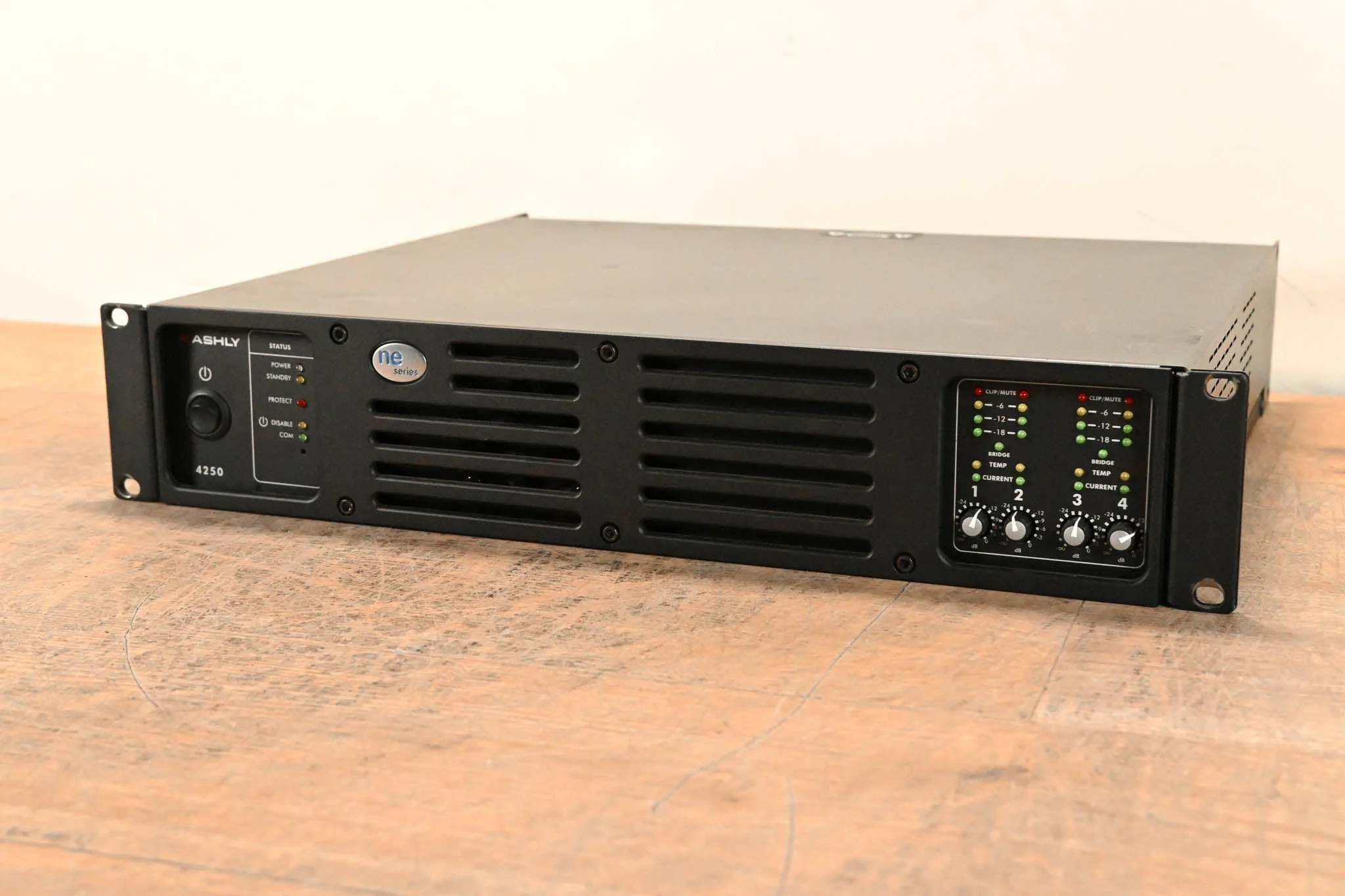 Ashly ne4250pe 4 Channel 250W Network Power Amplifier with DSP