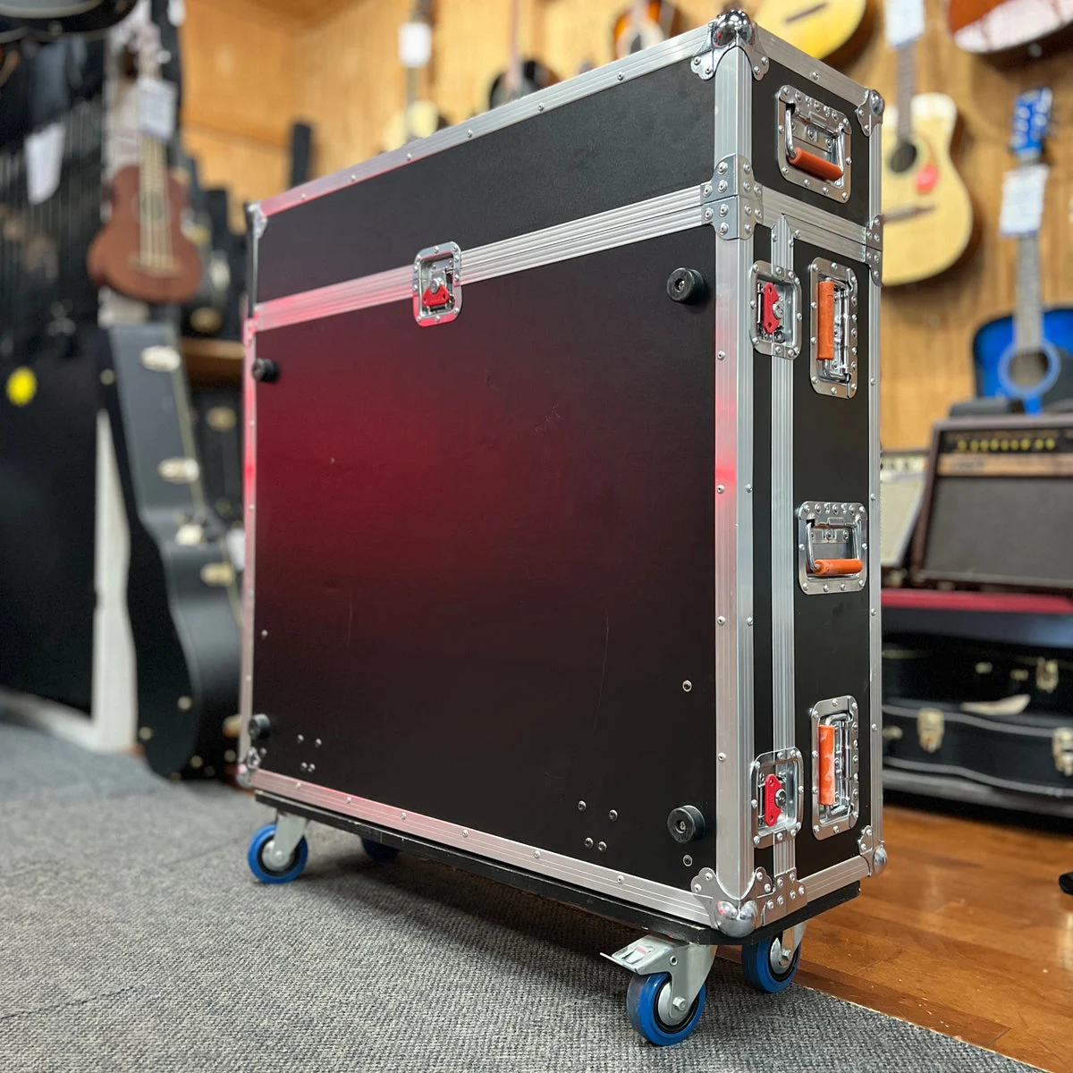 USED Gator G-TOUR X32 ATA Wood Mixer Case for Behringer X32