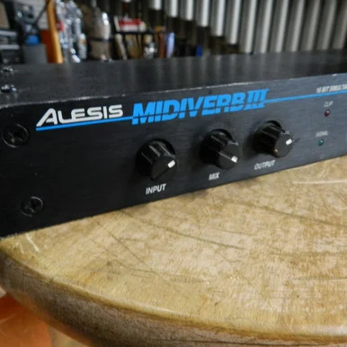 Used Alesis MIDIVERB III Delay