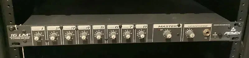 Peavey 16LM Mixer